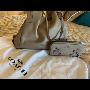 COACH Edie 31 wTea-Rose Tooling w/wallet- Stone